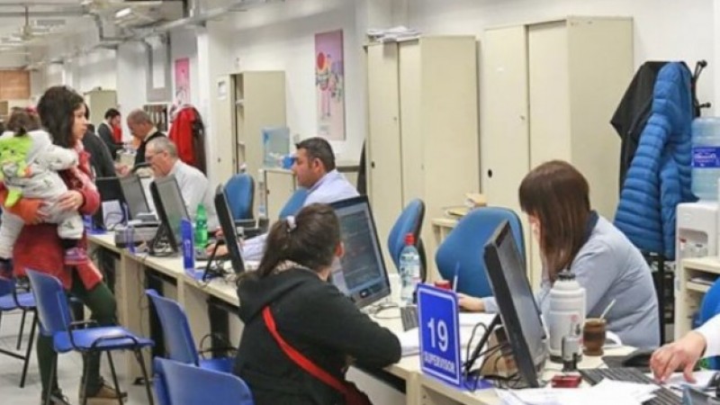 El 96% de los empleados públicos nacionales aprobó el examen de idoneidad para ejercer su trabajo